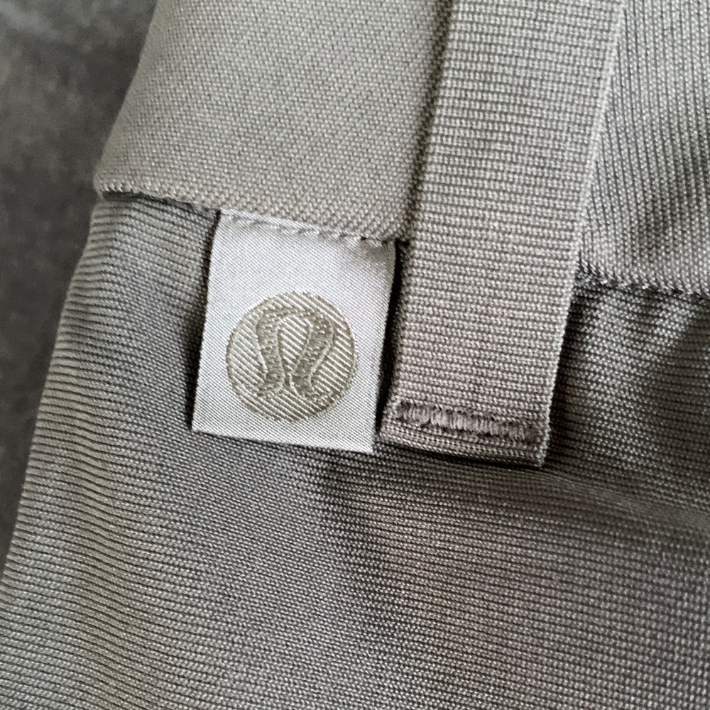 lululemon athletica Men's ABC Classic Fit Shorts Grey Sage - Picture 6 of 13